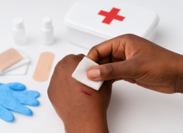 First Aid for Cuts: Your Expert Guide to Immediate Wound Care